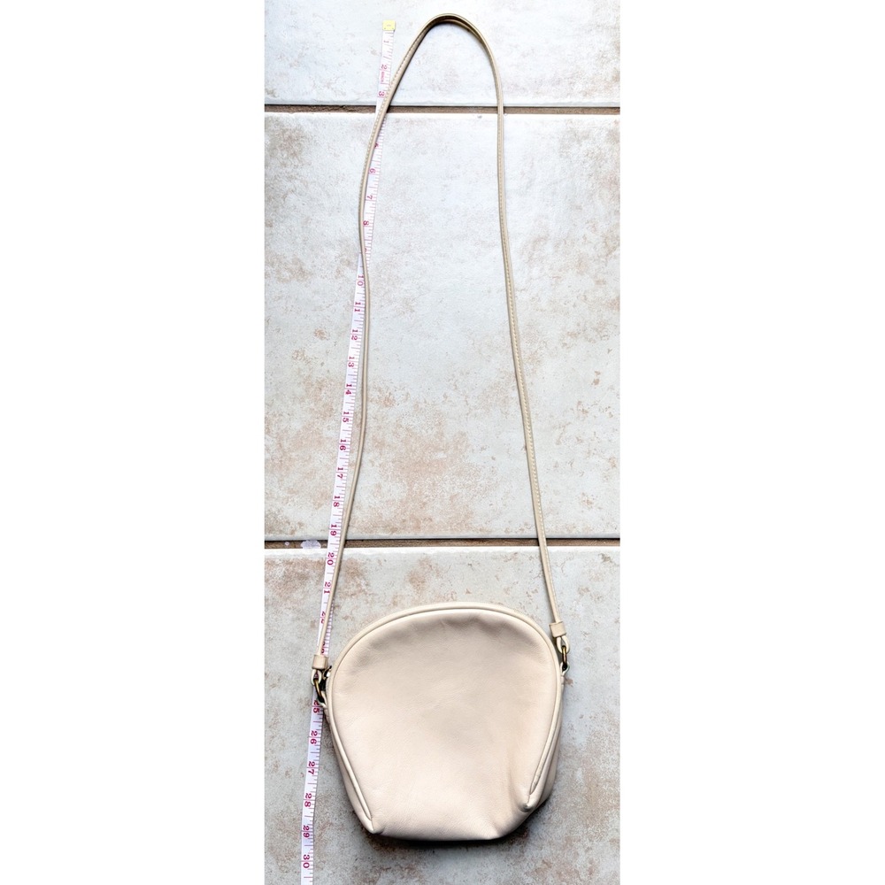 Vintage Coach Minetta Zip Cream Crossbody Zip Bag Leather Minimalist Neutral